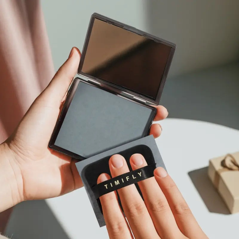 Magnet Oil Blotting Setting Sheet with Powder More Control Oil Keep Fresh 2 in 1 Blotting Sheet with Mirror Portable Facial Oil Absorbing Sheets , Matte Finish for Daily Touch up - Travel Friendly